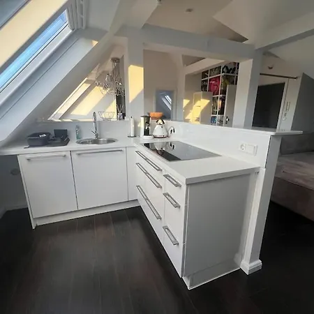 Neu 13 Nahe Bhf Siegburg, Netflix *