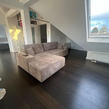Apartment Neu 13 Nahe Bhf Siegburg, Netflix *