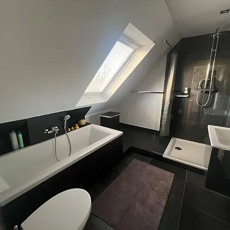 Apartman Neu 13 Nahe Bhf Siegburg, Netflix Siegburg