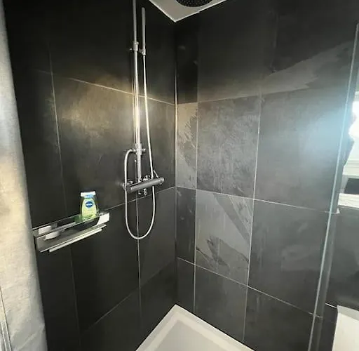 Διαμέρισμα Neu 13 Nahe Bhf Siegburg, Netflix