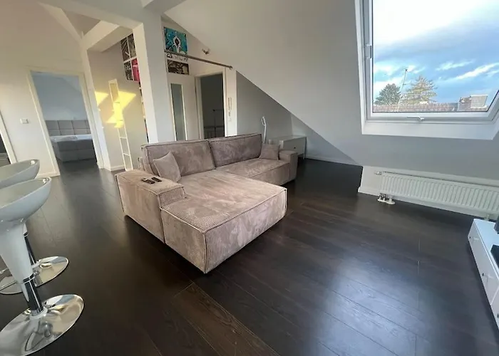 Appartamento Neu 13 Nahe Bhf Siegburg, Netflix *